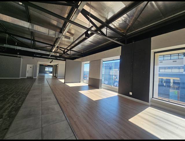 768M² SHOWROOM TO LET IN KRAMERVILLE